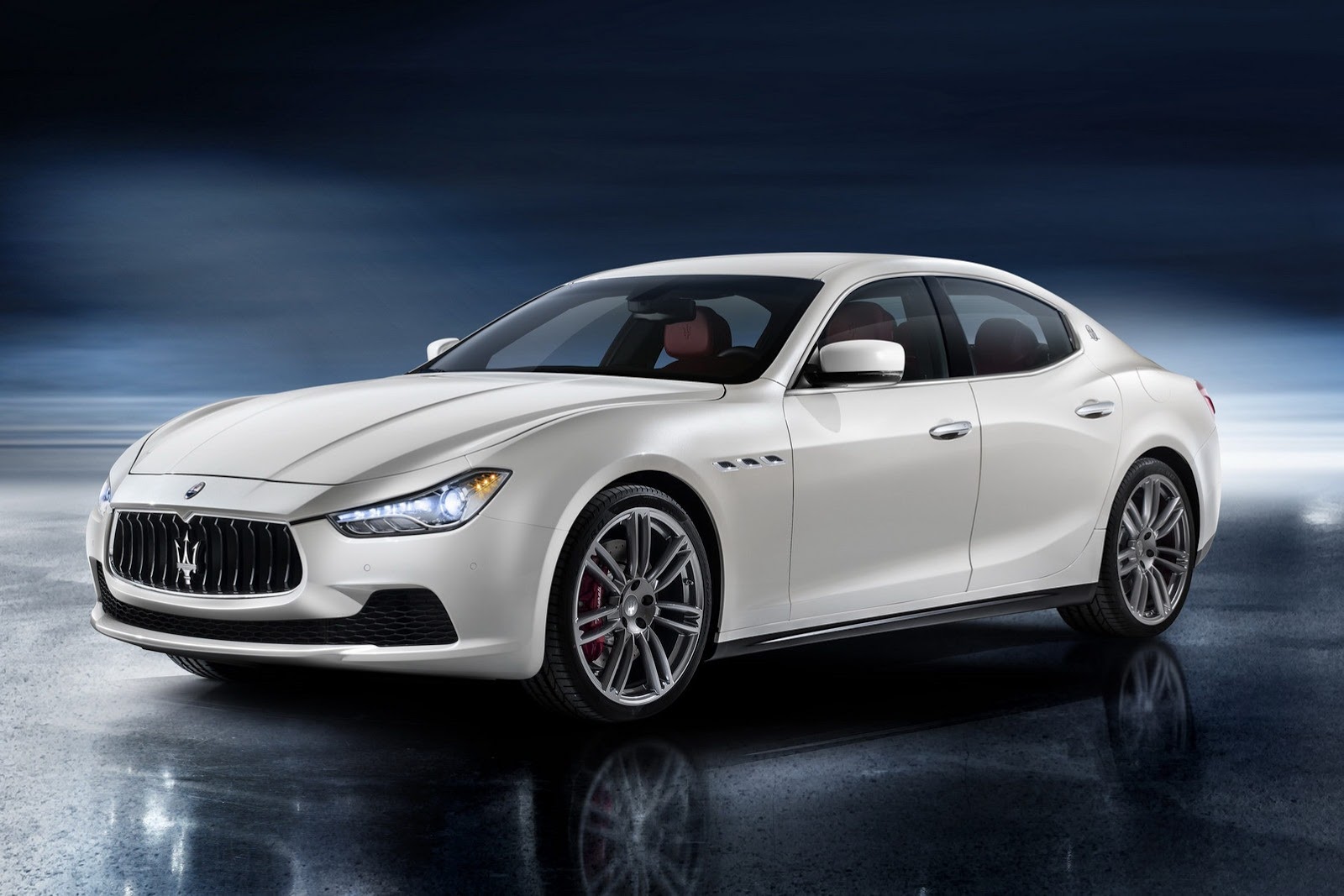 New Maserati Ghibli photo gallery | Car Gallery | Premium Luxury